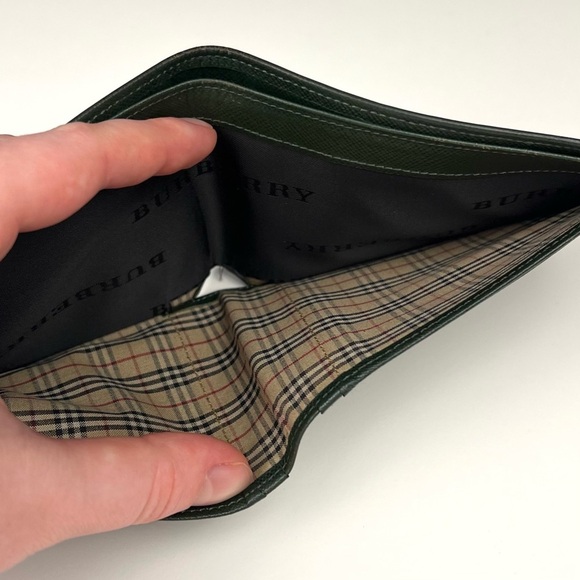 Burberry Compact Wallet - Picture 5 of 6